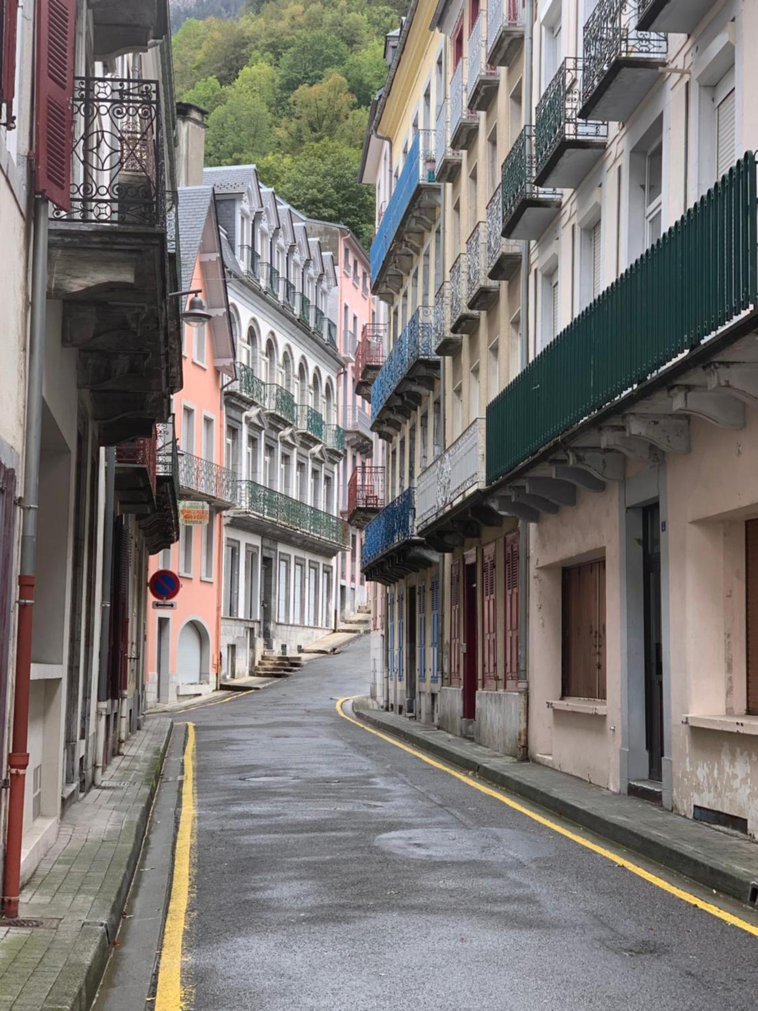 Appartement Cosy Au Coeur De La Ville, Au Calme Avec Wifi Et Linge De Maison Inclus Cauterets Exterior foto